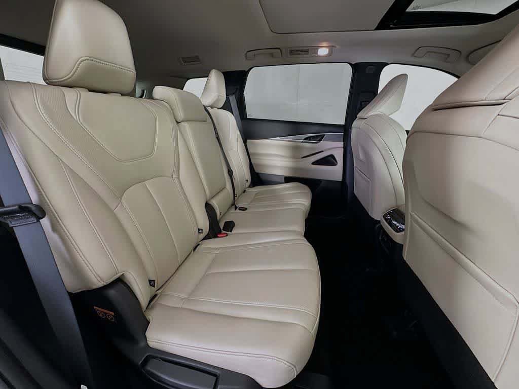 Used 2024 INFINITI QX60 Luxe AWD/4WD image 32
