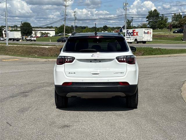 Used 2024 Jeep Compass Limited AWD/4WD image 6