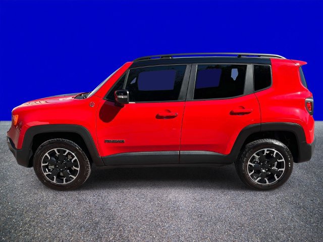 Used 2023 Jeep Renegade Trailhawk w/ Sun/Sound Group AWD/4WD image 6