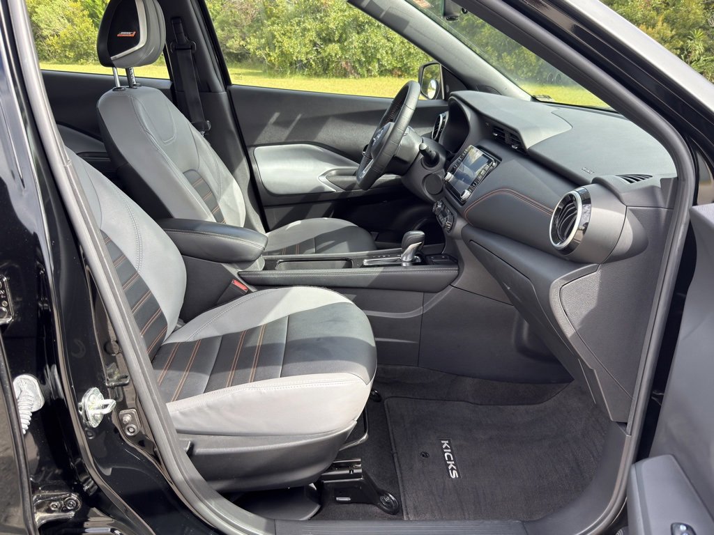 Used 2022 Nissan Kicks SR w/ Premium Package image 20