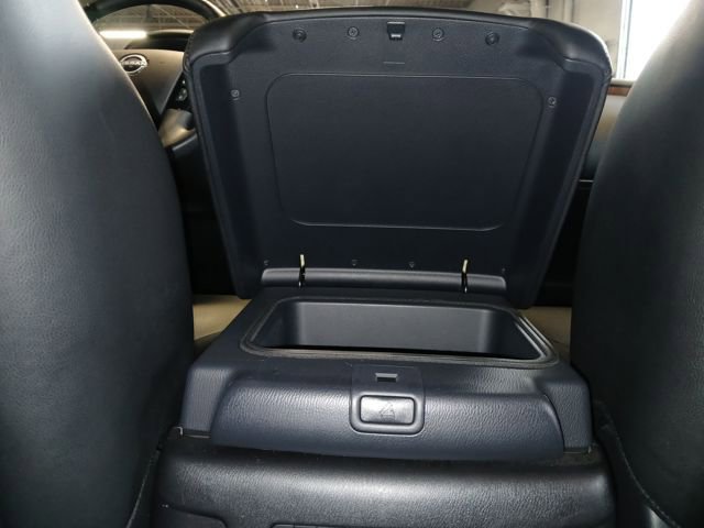 Used 2024 Nissan Armada SL w/ Captain's Chairs Package image 49