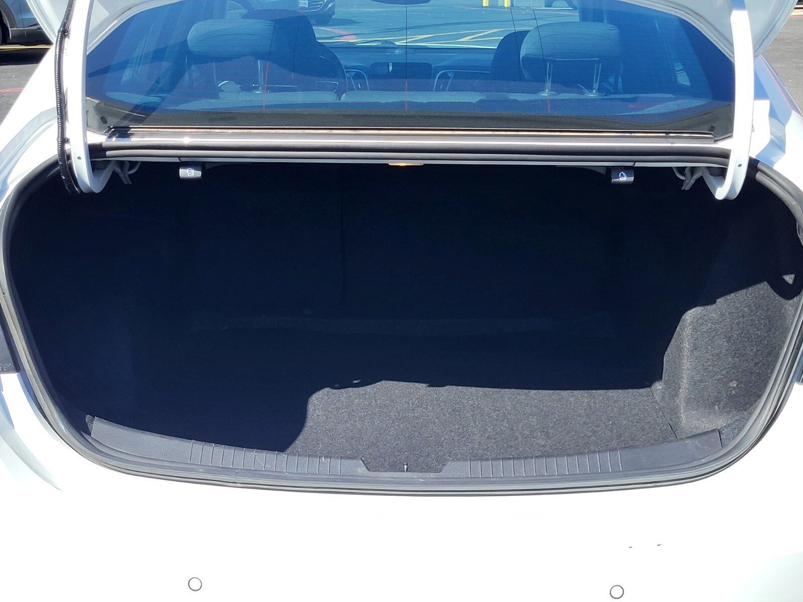 Used 2024 Chevrolet Malibu LT image 31