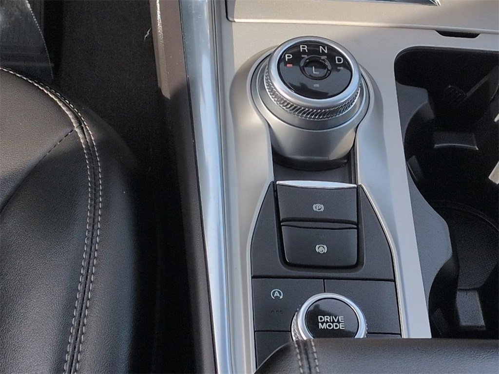 Certified 2023 Ford Explorer XLT w/ Equipment Group 202A image 17