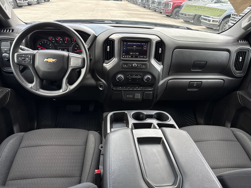 Used 2024 Chevrolet Silverado 1500 Custom w/ LPO, Dark Essentials Package RWD image 5