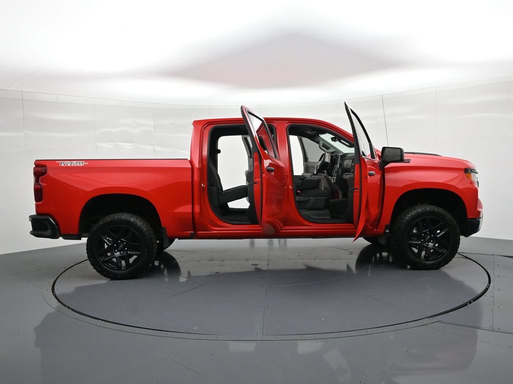 Used 2024 Chevrolet Silverado 1500 Custom Trail Boss w/ LPO, Dark Essentials Package AWD/4WD image 23