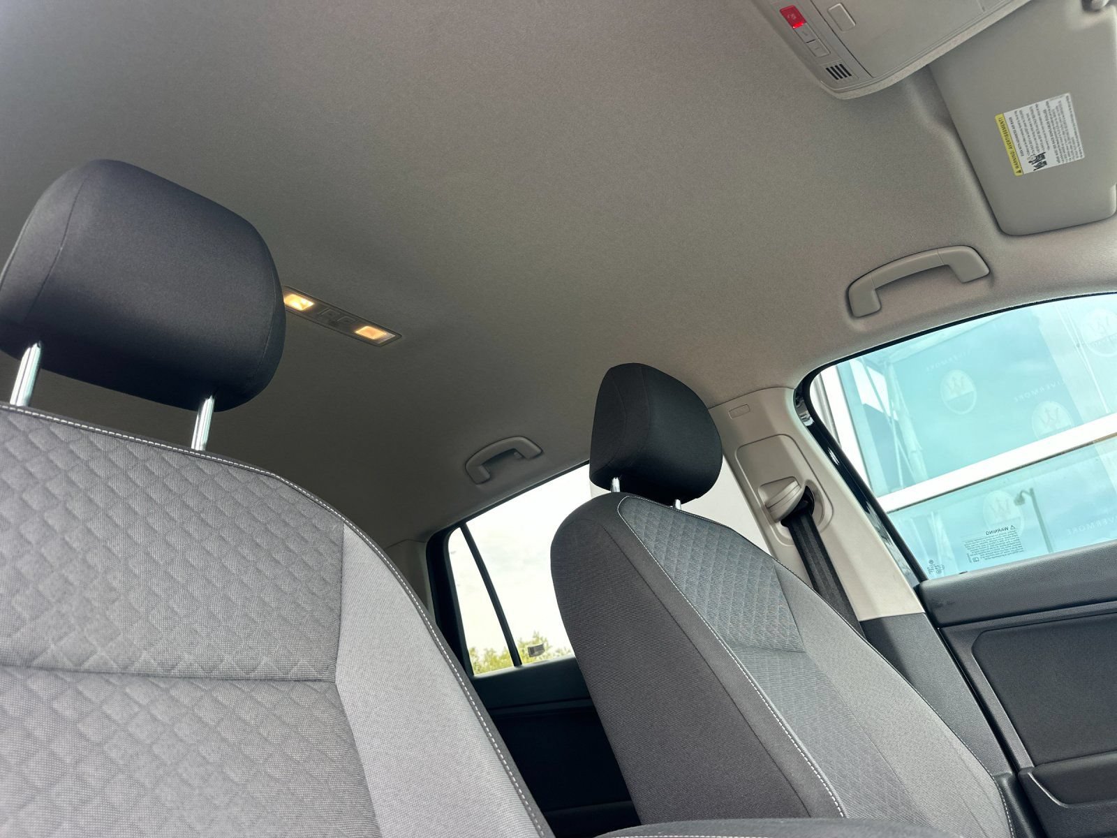 Used 2021 Volkswagen Tiguan S FWD image 19