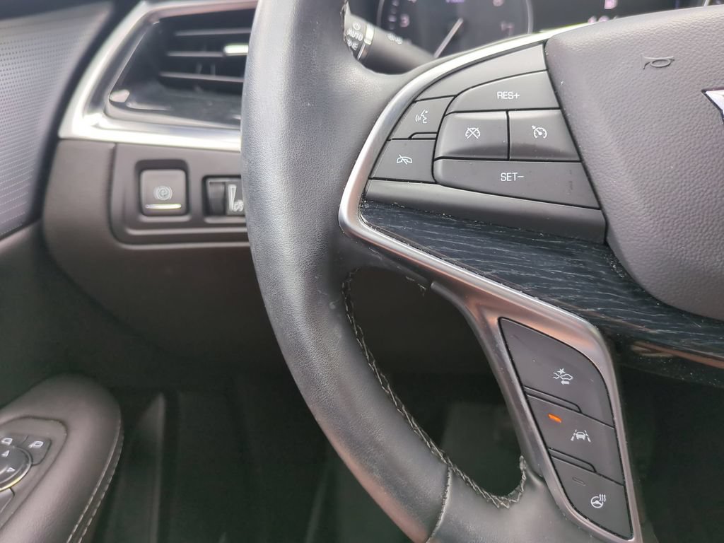 Used 2025 Cadillac XT5 Premium Luxury w/ Technology Package FWD image 28