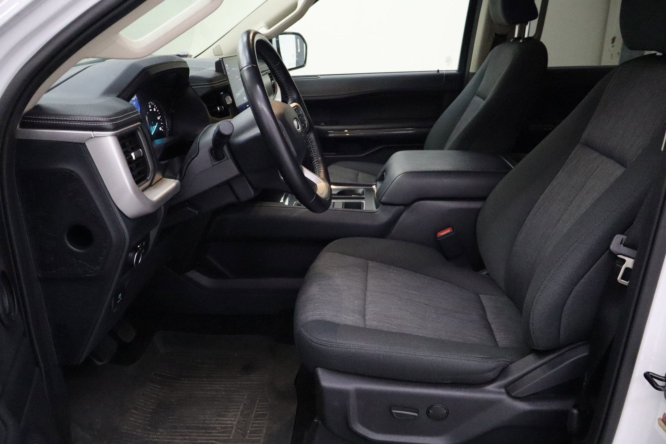 Certified 2022 Ford Expedition XLT image 14