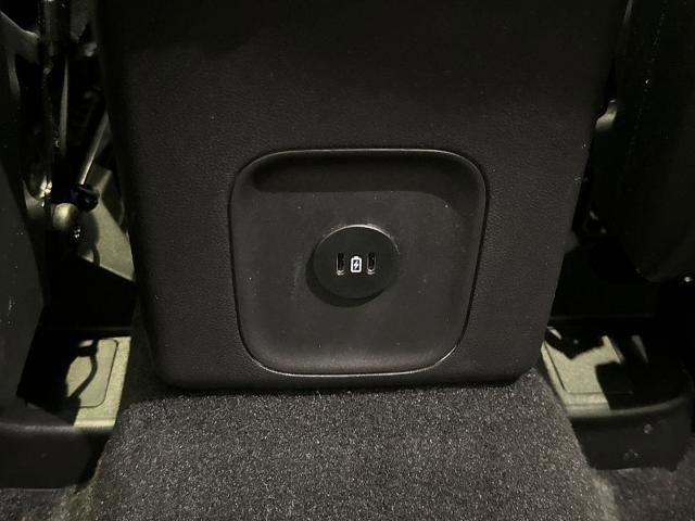 Certified 2025 Ford Escape SE w/ PHEV Premium Package image 31