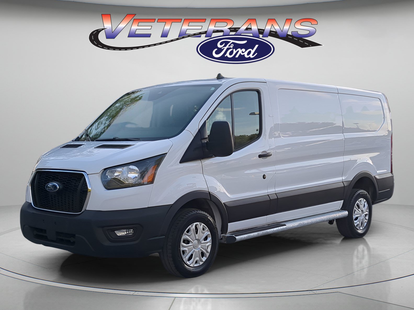 Certified 2025 Ford Transit 250 Low Roof w/ Exterior Upgrade Package RWD image 1