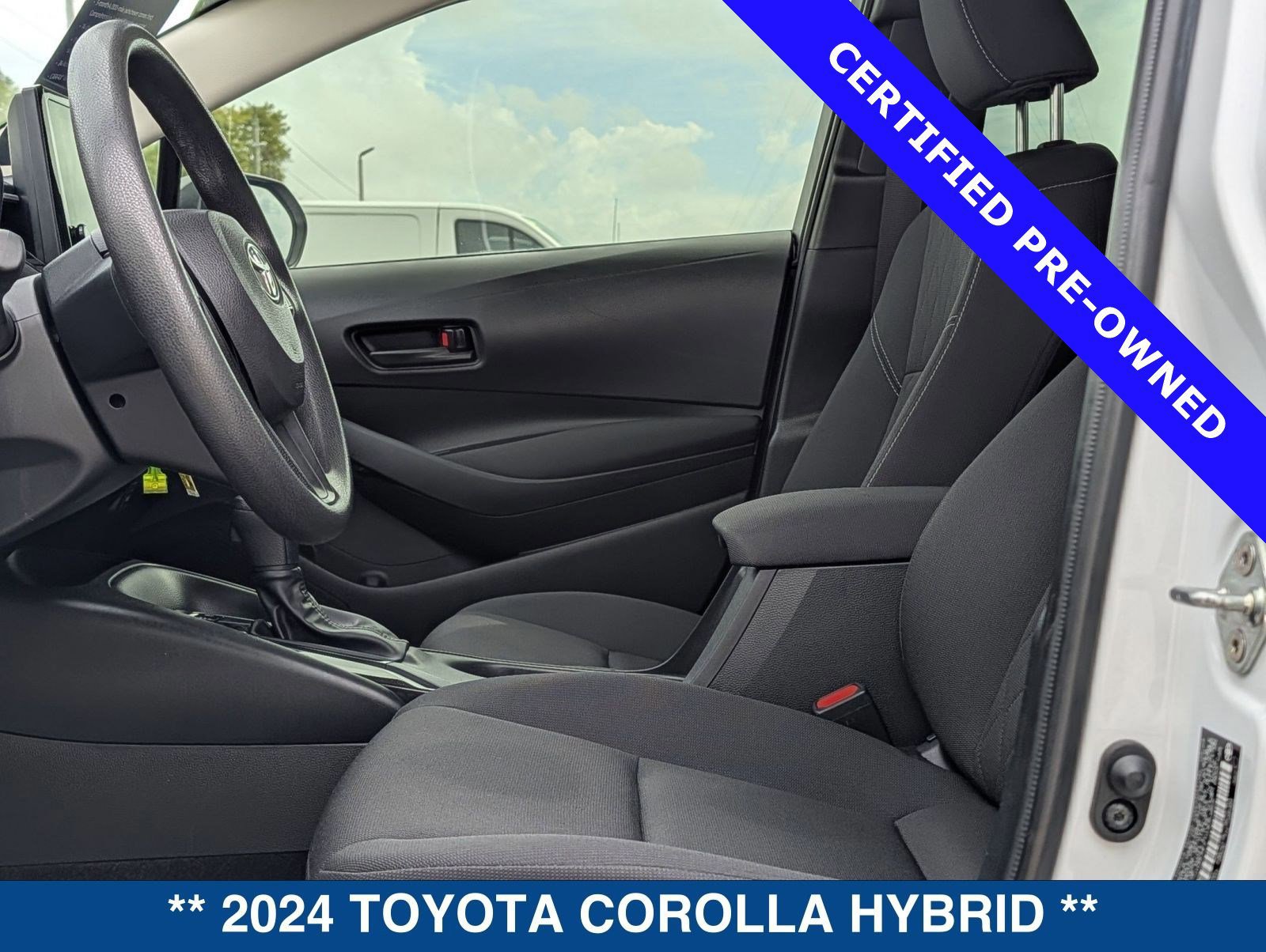 Used 2024 Toyota Corolla LE image 19
