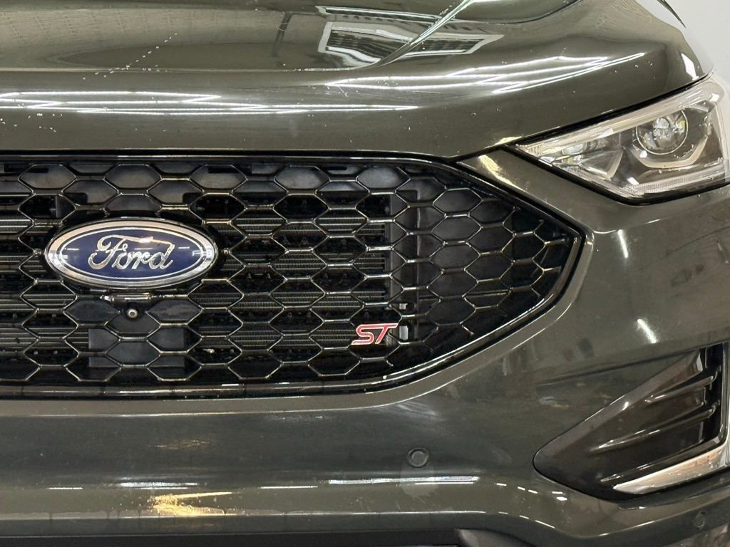Certified 2022 Ford Edge ST w/ Equipment Group 401A image 22