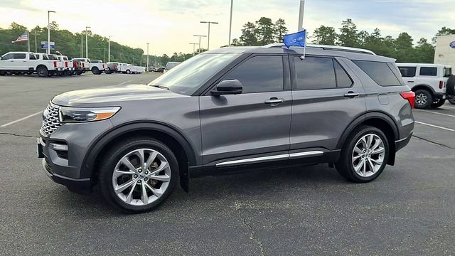 Certified 2021 Ford Explorer Platinum w/ Equipment Group 601A AWD/4WD image 4