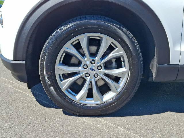 Certified 2023 Ford Explorer XLT w/ Equipment Group 202A AWD/4WD image 29