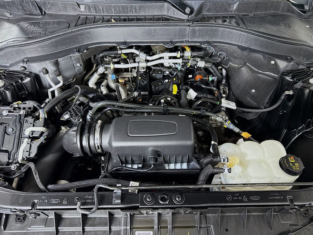 Certified 2021 Ford Explorer XLT w/ Equipment Group 202A image 32