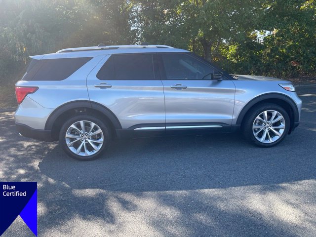 Certified 2023 Ford Explorer Platinum w/ Technology Package AWD/4WD image 5