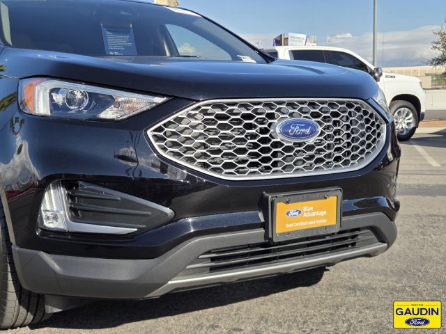 Certified 2024 Ford Edge SEL w/ Convenience Package AWD/4WD image 2