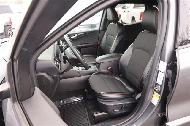 Certified 2024 Ford Escape ST-Line image 9