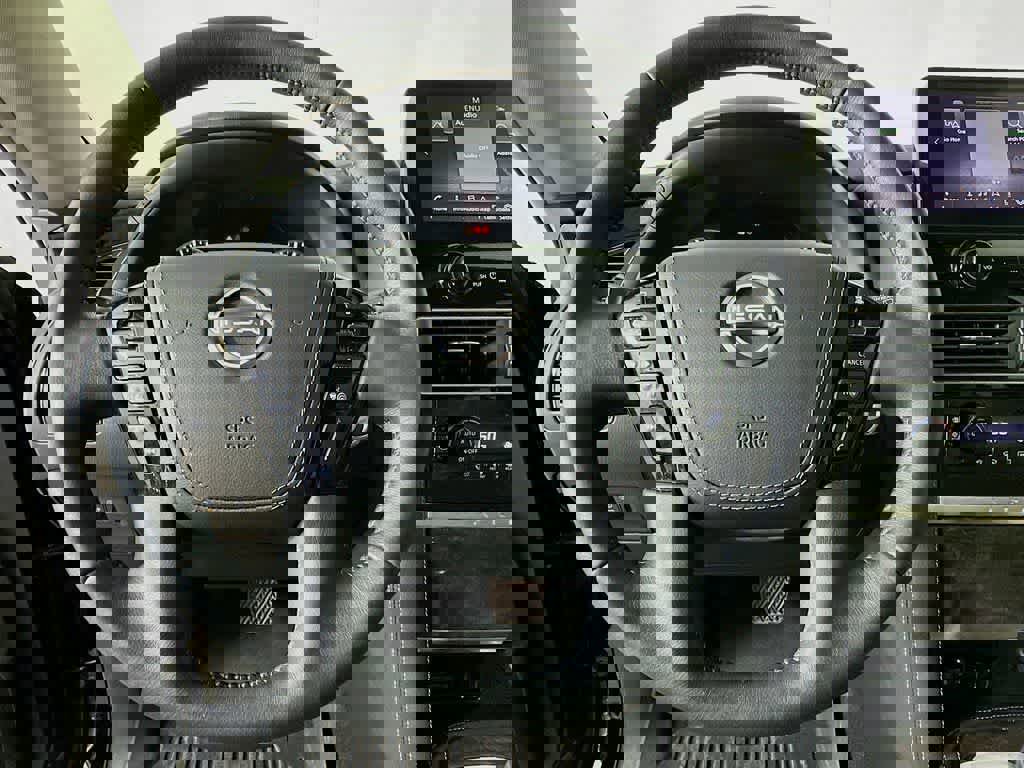 Used 2022 Nissan Armada Platinum image 19