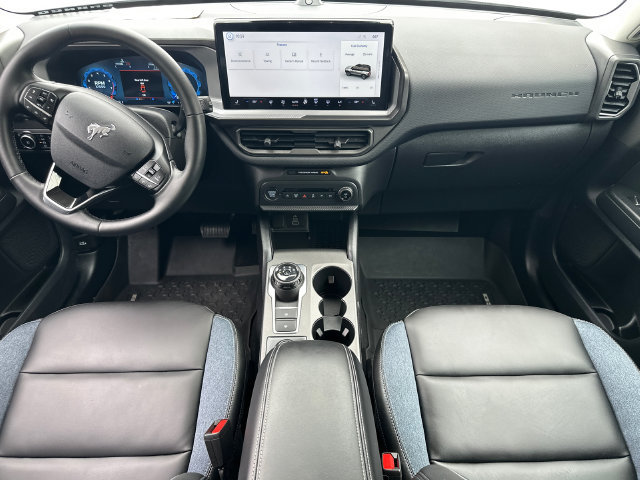 Certified 2025 Ford Bronco Sport Outer Banks w/ Outer Banks Tech Package+ AWD/4WD image 18
