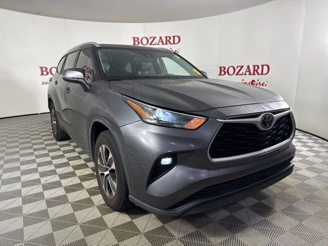 Used 2022 Toyota Highlander XLE