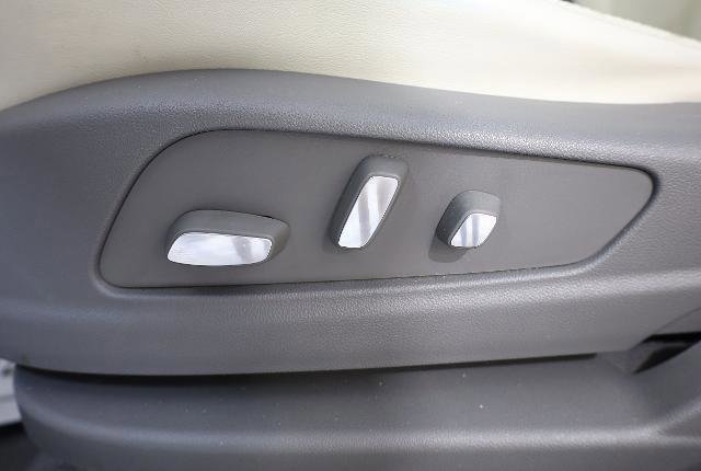 Used 2022 Cadillac XT5 Premium Luxury w/ Technology Package image 20