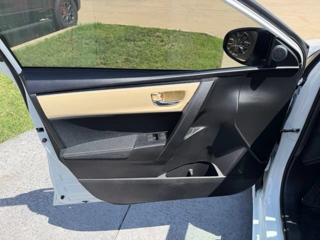Used 2017 Toyota Corolla LE FWD image 8