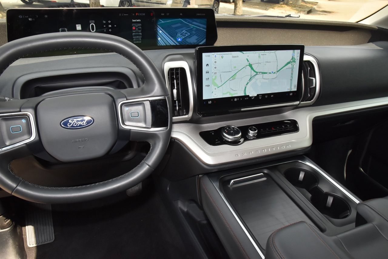 Certified 2025 Ford Expedition Active RWD image 26
