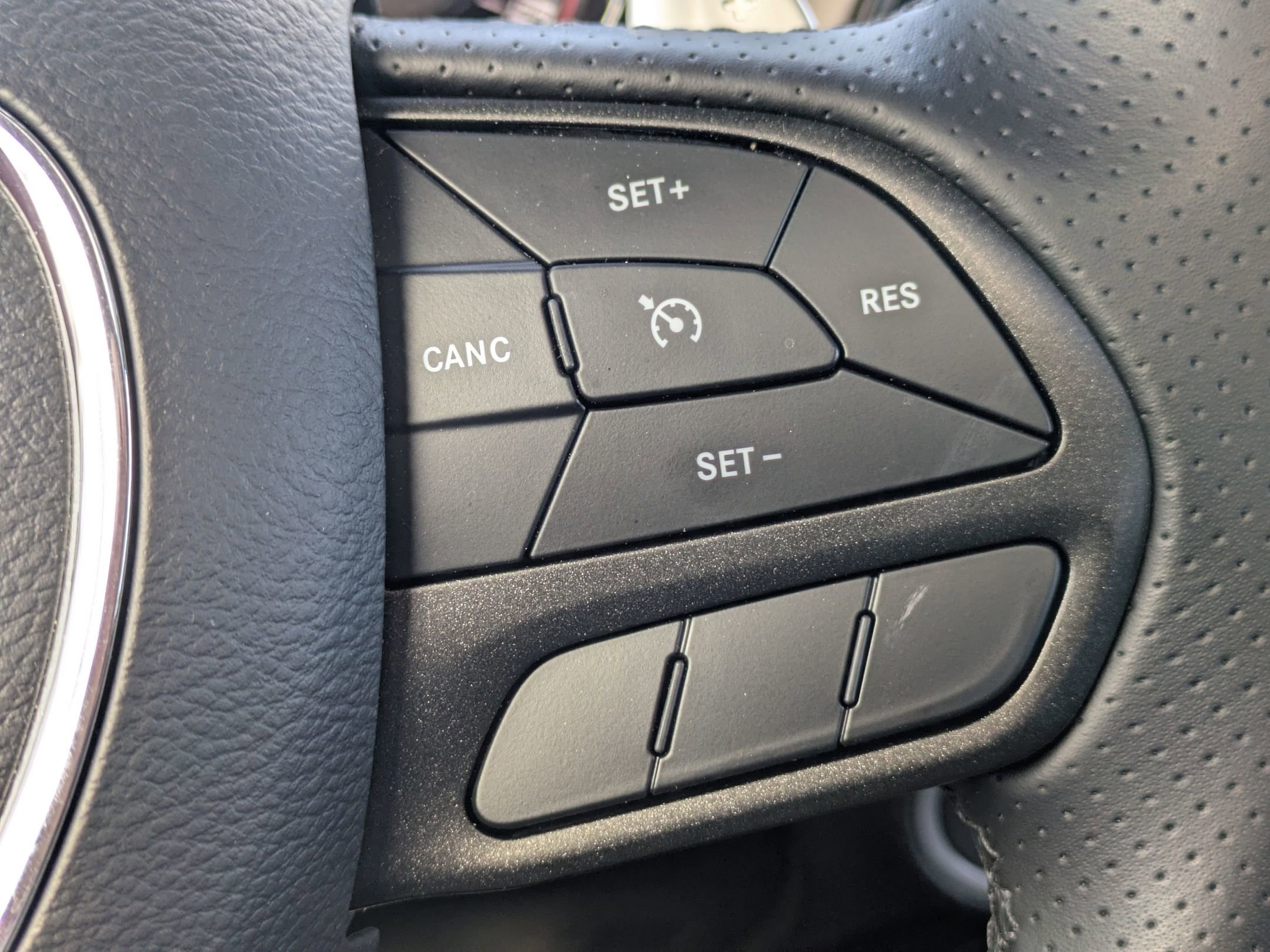 Used 2023 Dodge Challenger R/T w/ Blacktop Package image 18