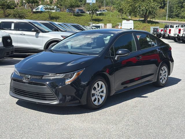 Used 2024 Toyota Corolla LE FWD image 3
