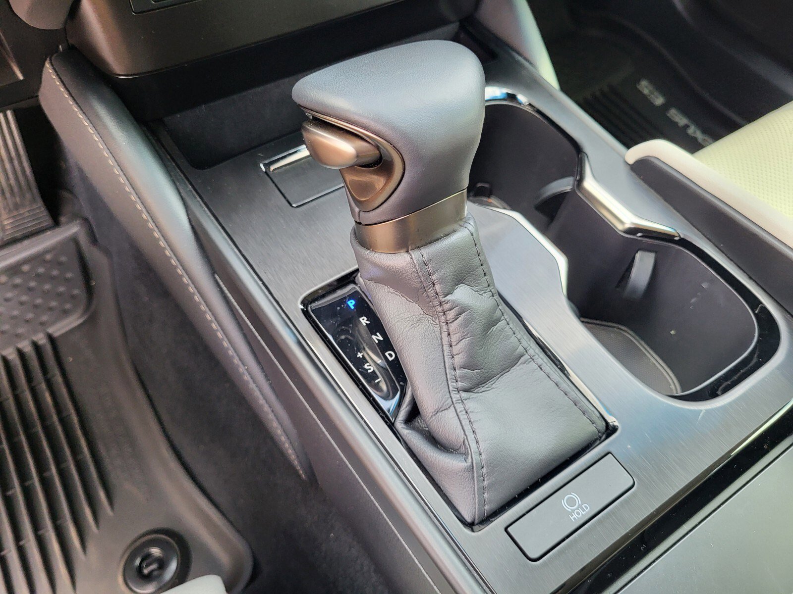 Used 2025 Lexus ES 350 Ultra Luxury w/ Accessory Package (Z1) image 25