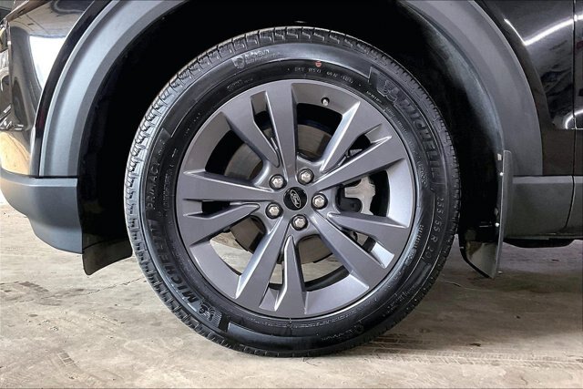 Certified 2024 Ford Explorer XLT w/ Equipment Group 202A AWD/4WD image 24