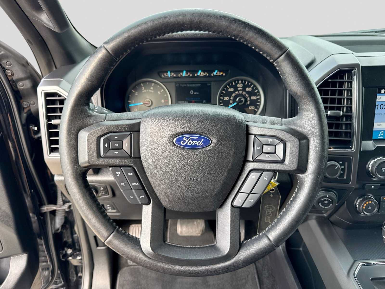 Certified 2018 Ford F150 XLT w/ Equipment Group 302A Luxury AWD/4WD image 21