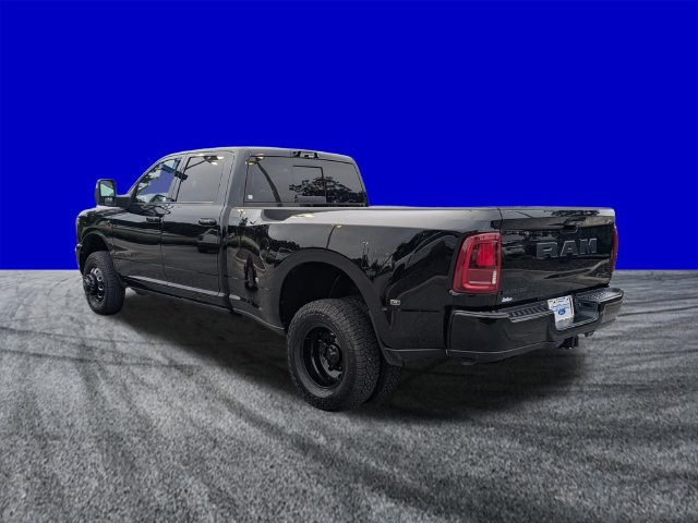 Used 2025 RAM 3500 Laramie AWD/4WD image 6