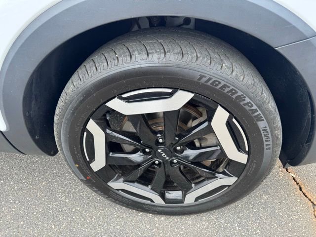 Used 2023 Kia Telluride S w/ S Sunroof Package FWD image 11