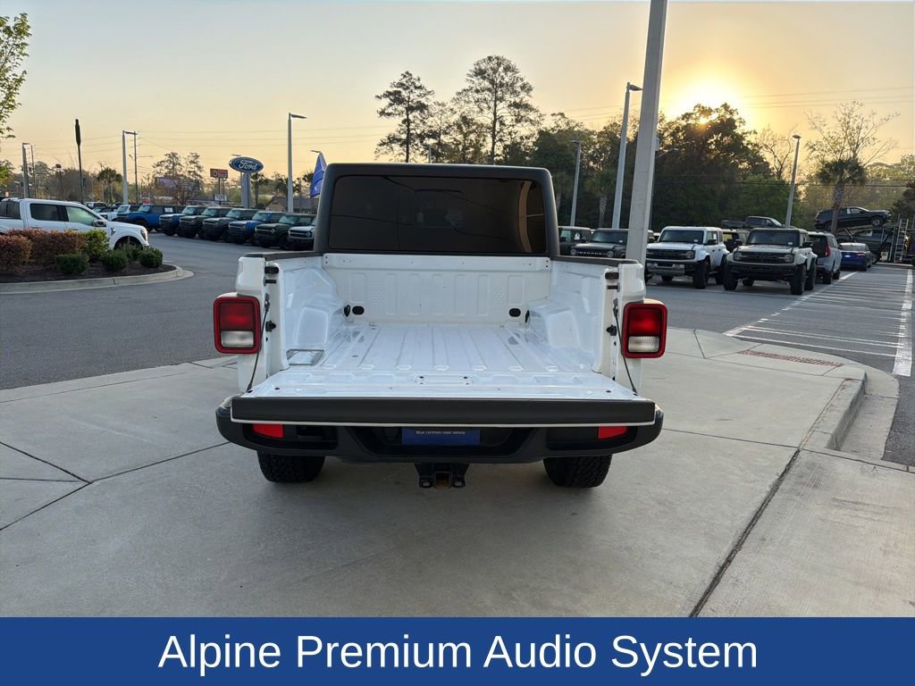 Used 2023 Jeep Gladiator Sport image 8