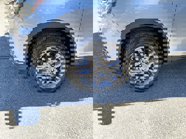 Used 2023 Honda Passport EX-L image 10