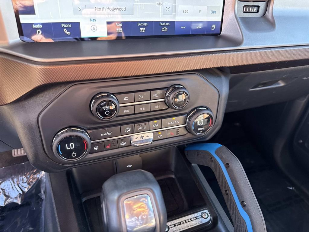 Certified 2021 Ford Bronco Outer Banks w/ Sasquatch Package image 21