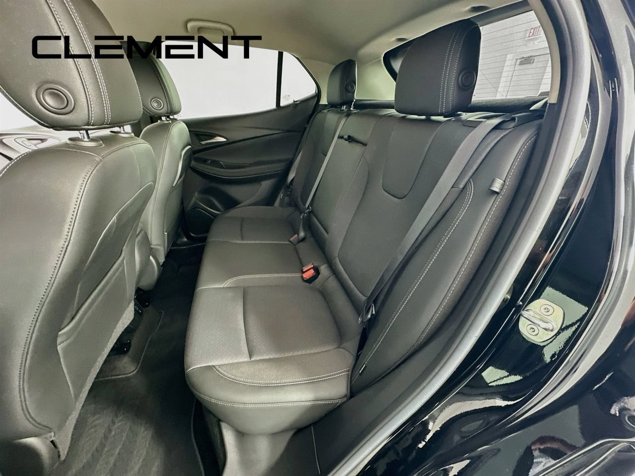 Used 2023 Buick Encore GX Select w/ Sport Touring Package FWD image 31