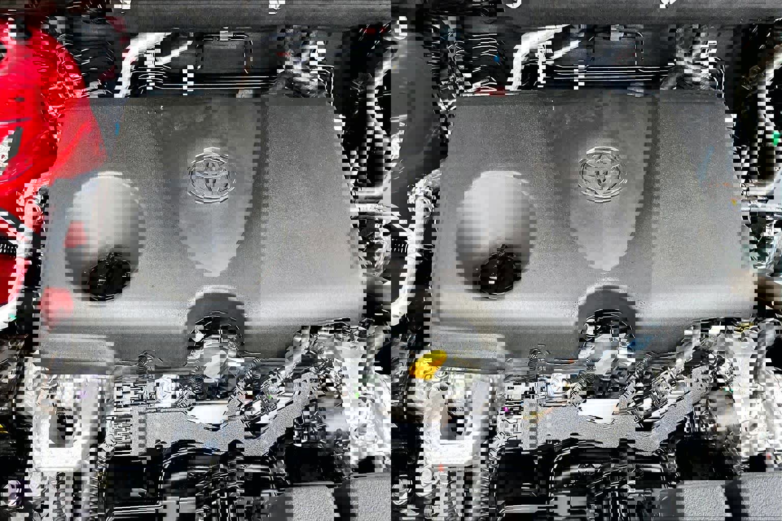 Used 2025 Toyota RAV4 XLE Premium image 34