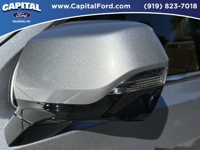 Used 2023 GMC Yukon Denali Ultimate AWD/4WD image 12