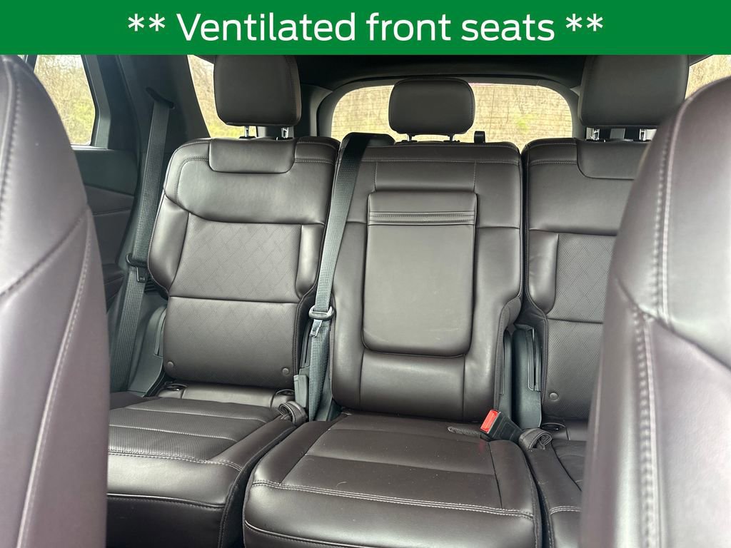 Certified 2025 Ford Explorer Platinum image 14