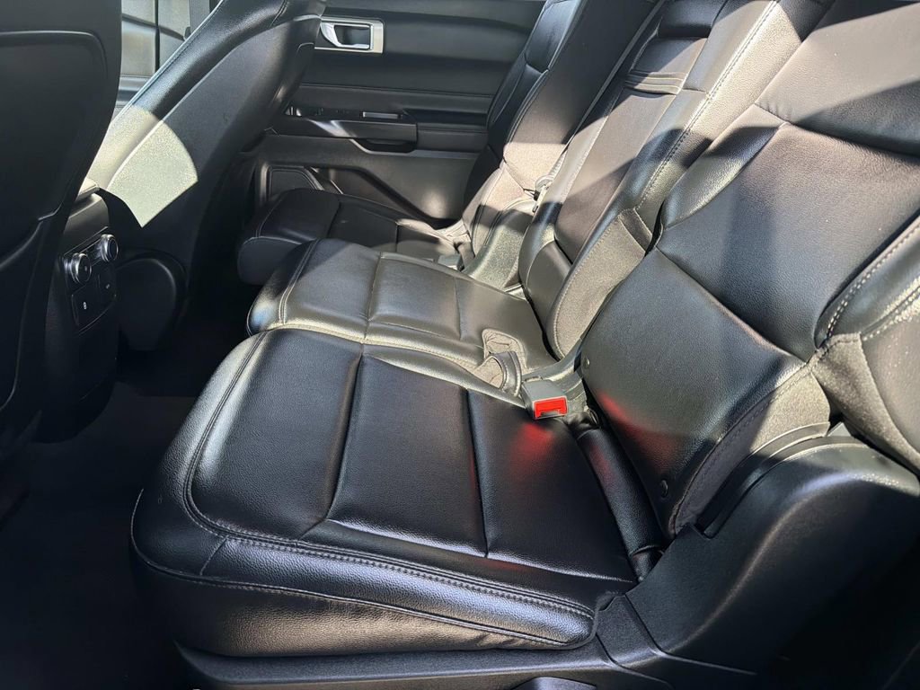 Certified 2020 Ford Explorer XLT w/ Equipment Group 202A image 22