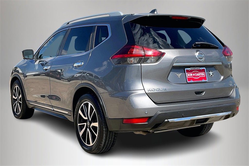 Used 2019 Nissan Rogue SL image 2