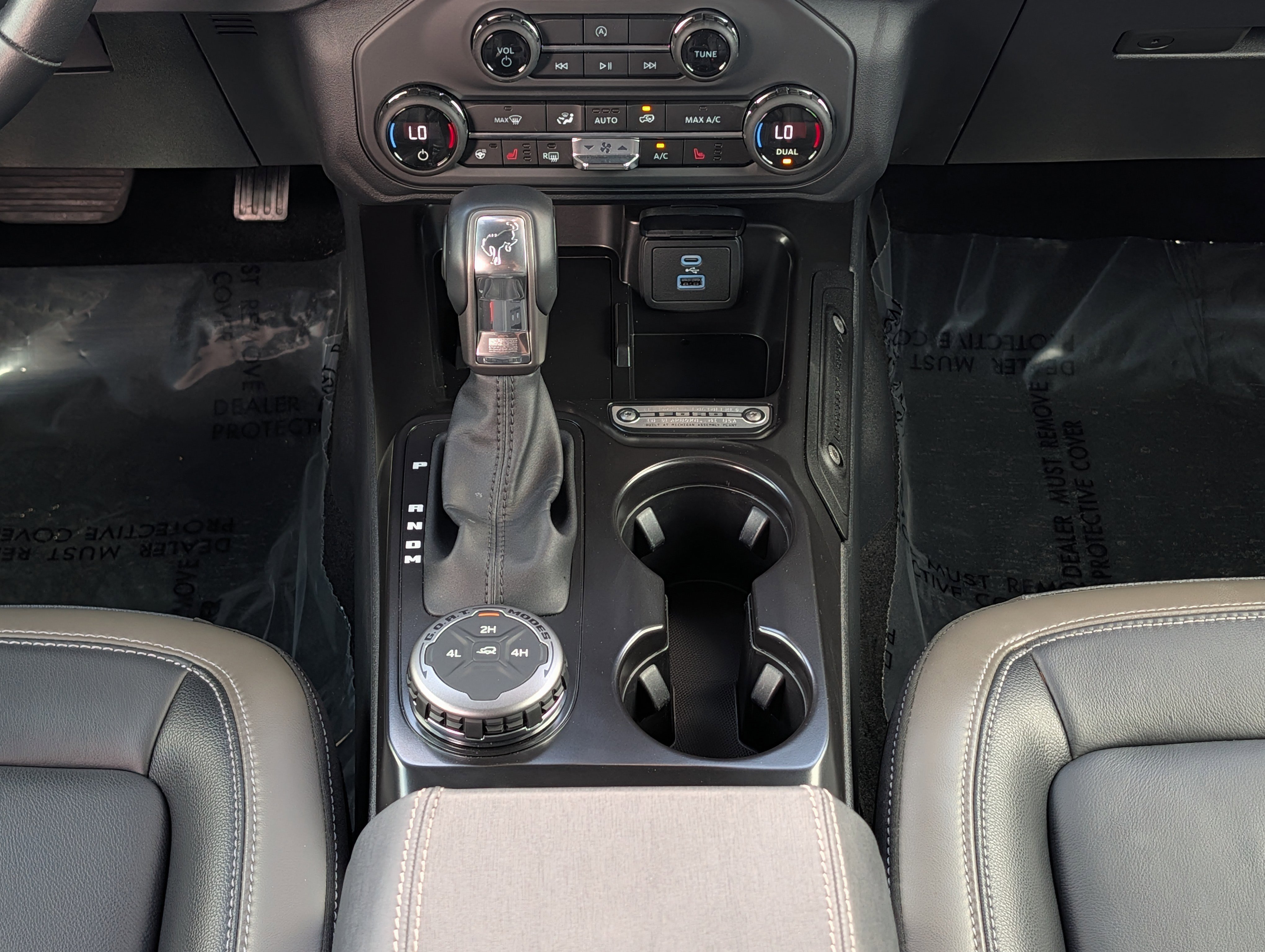 Certified 2025 Ford Bronco Outer Banks AWD/4WD image 31