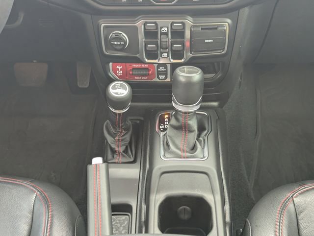 Used 2023 Jeep Gladiator Rubicon w/ LED Lighting Group image 18