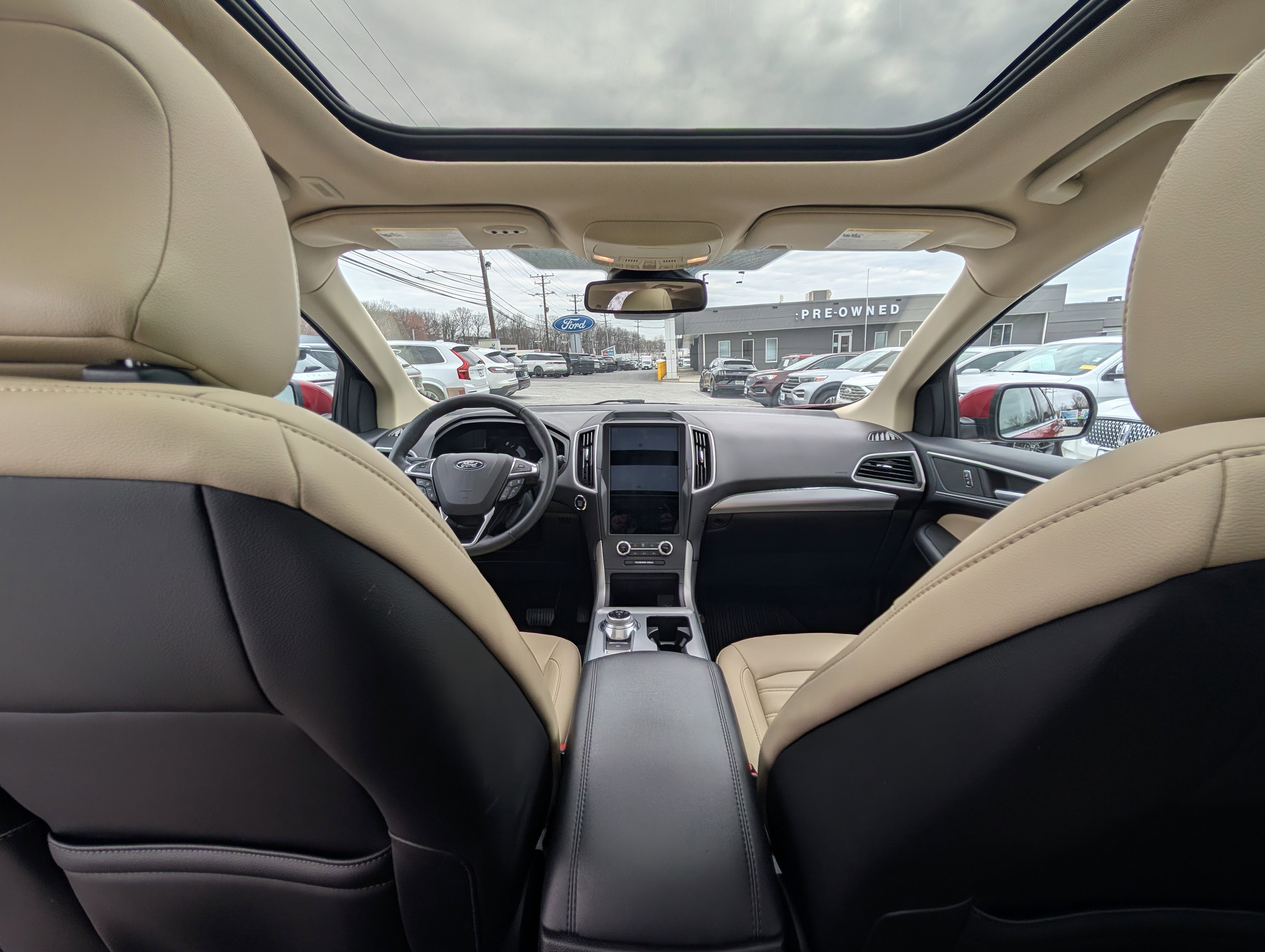 Certified 2022 Ford Edge SEL w/ Convenience Package image 18