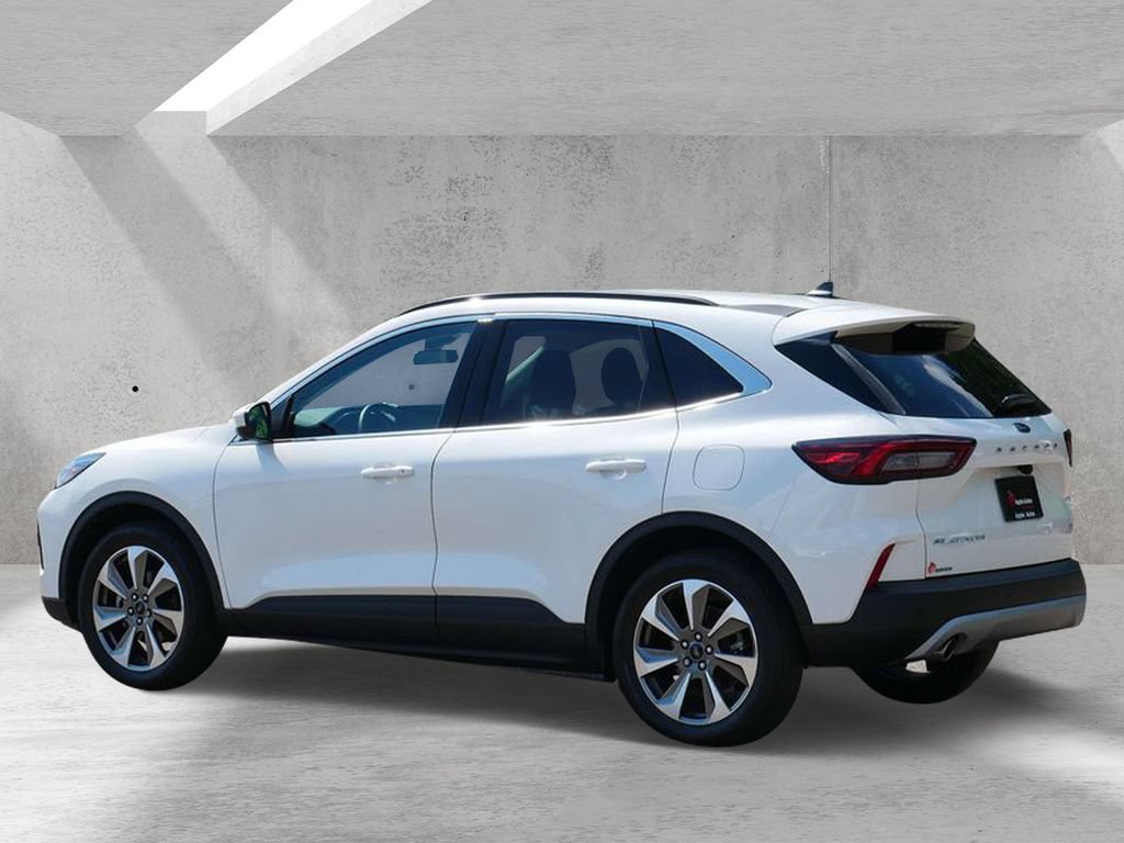 Certified 2023 Ford Escape Platinum AWD/4WD image 4