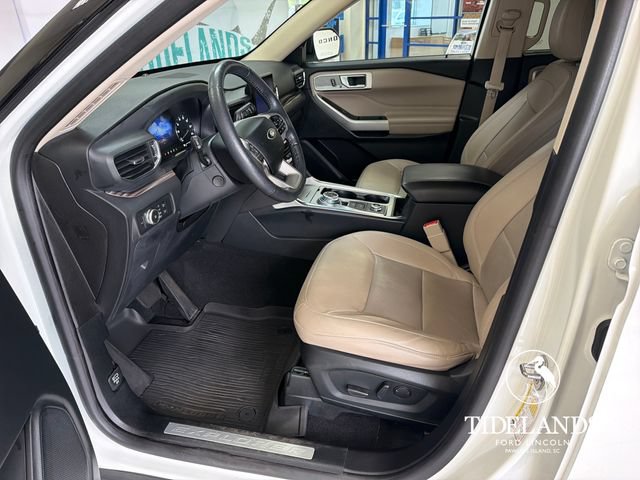 Certified 2021 Ford Explorer Limited w/ Equipment Group 301A AWD/4WD image 11