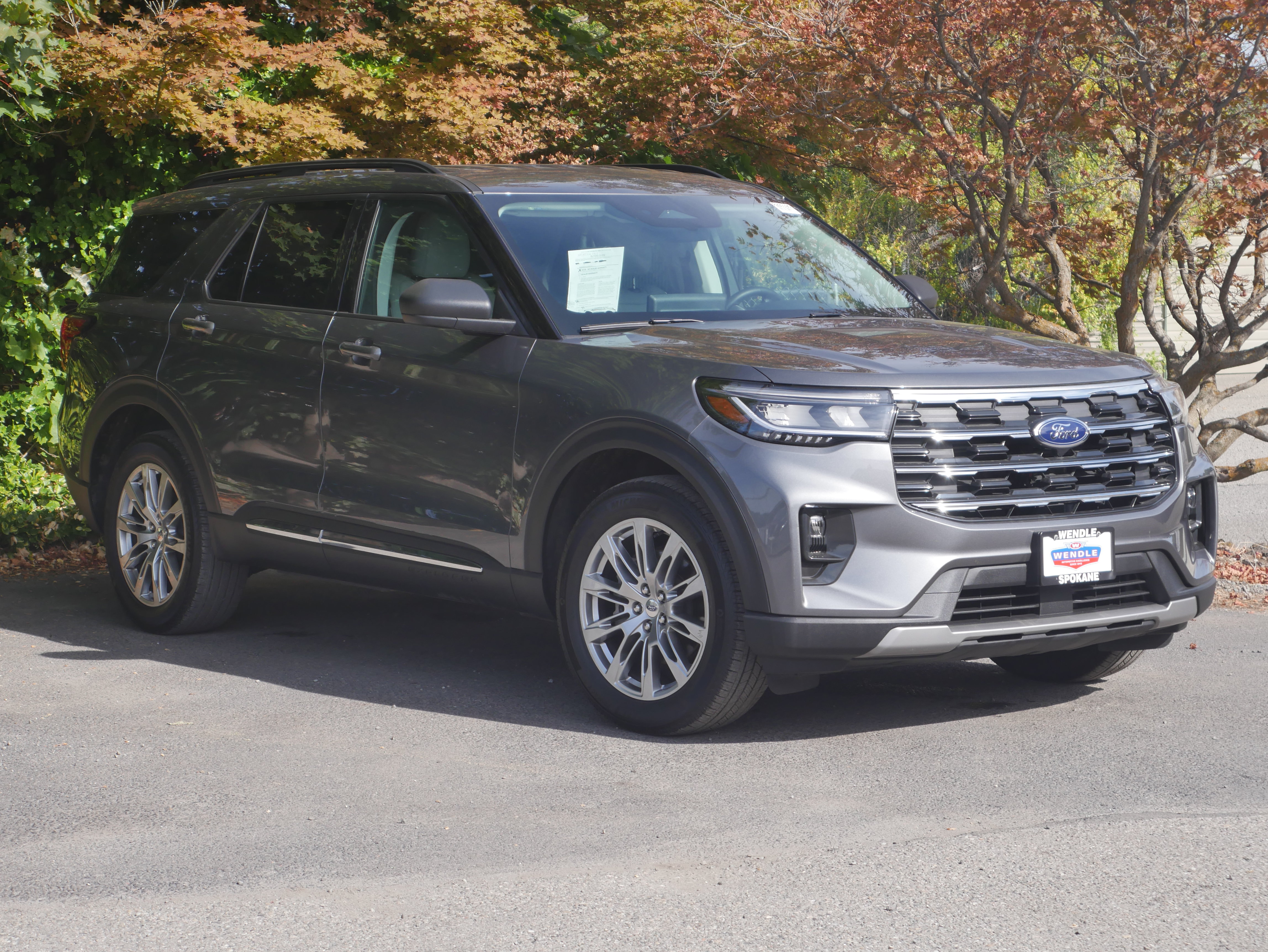 Certified 2025 Ford Explorer Active w/ Active Comfort Package AWD/4WD image 33
